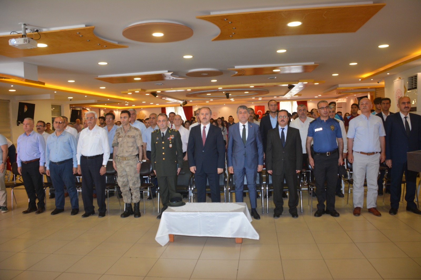 19 MAYIS ATATÜRK’Ü ANMA GENÇLİK VE SPOR BAYRAMININ 100.YILI KIRIKHAN’DA YAPILAN TÖRENLERLE KUTLANDI