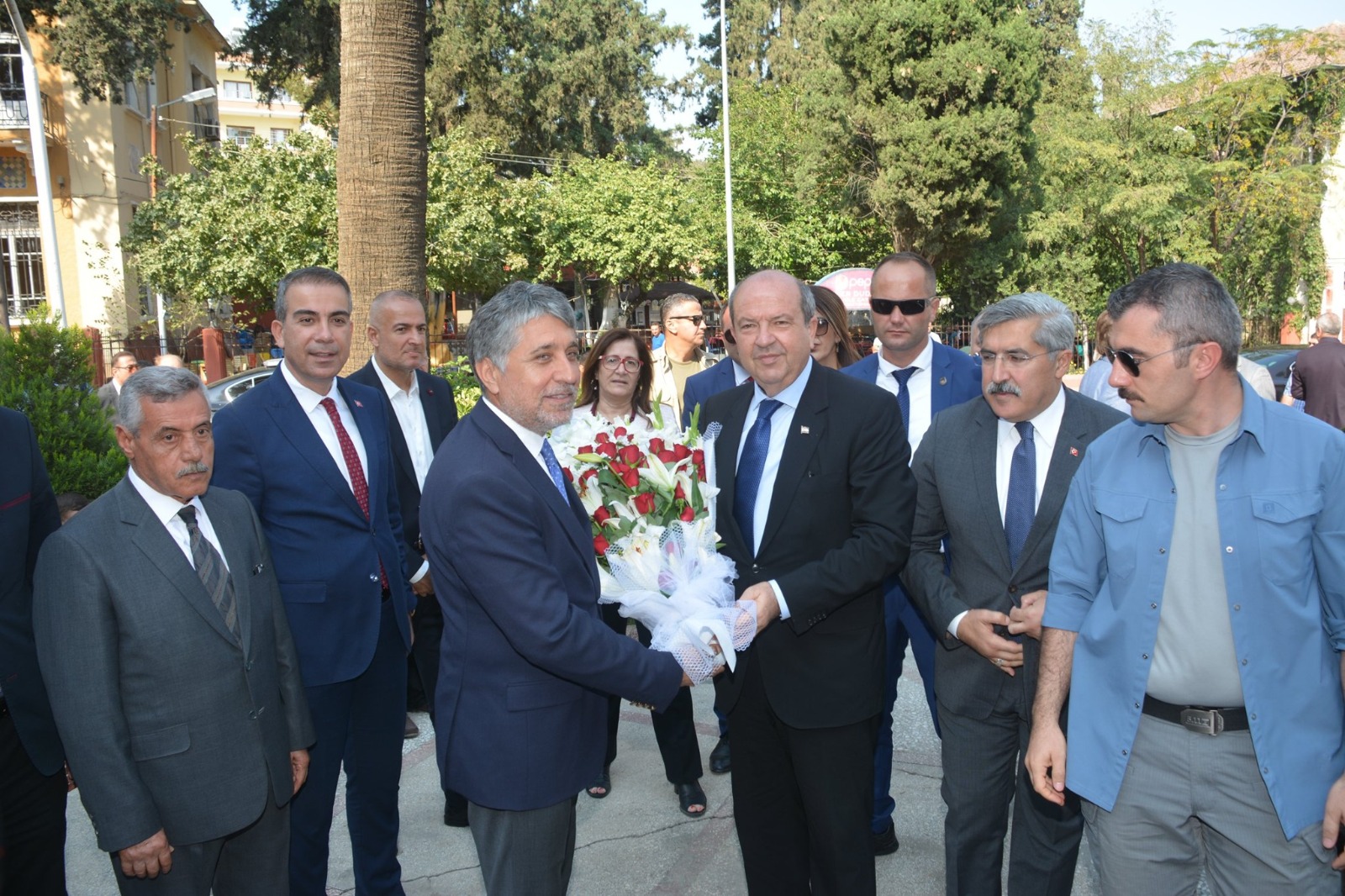 K.K.T.C BAŞBAKANI ERSİN TATAR KIRIKHAN’I ZİYARET ETTİ