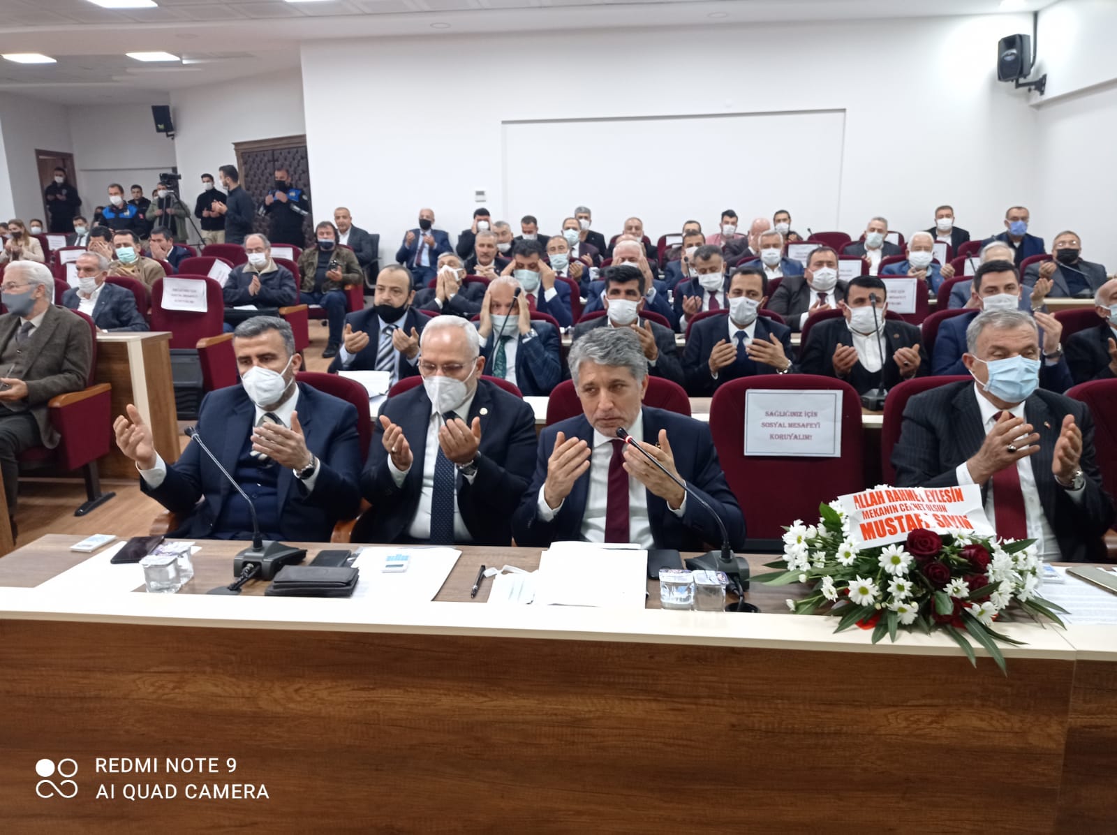 MERHUM BELEDİYE BAŞKANINA VEFA ÖRNEĞİ