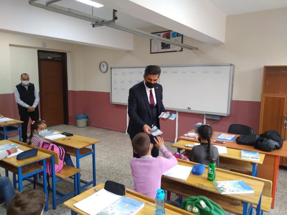 BAŞKAN YAVUZ DEPREMLE İLGİLİ EĞİTİM ÇALIŞMALARINI İHMAL ETMİYOR