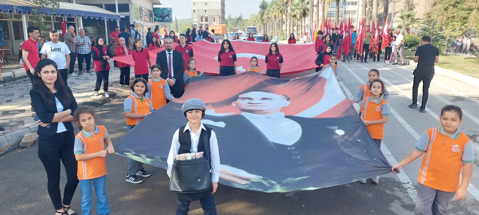 Kırıkhan’da Cumhuriyet 100.Yıl Coşkusu