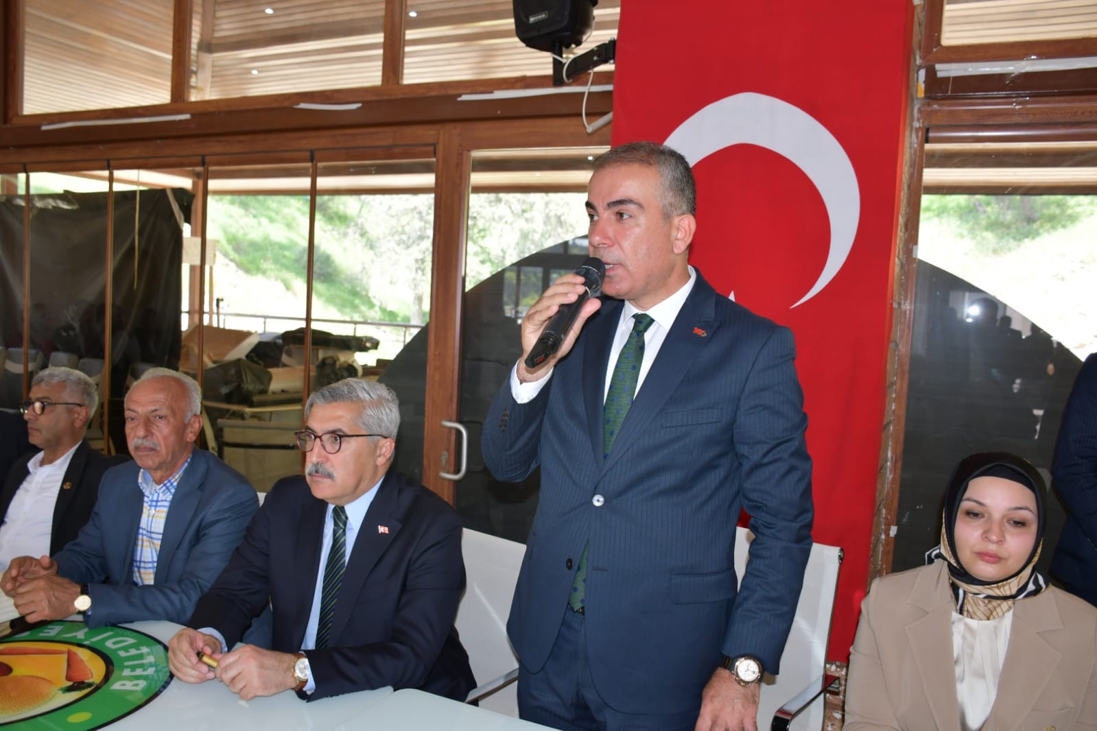 ÖMER ERDAL ÇELİK RESMİ TÖRENLE BELEDİYEYİ AYHAN YAVUZ’DAN DEVRALDI